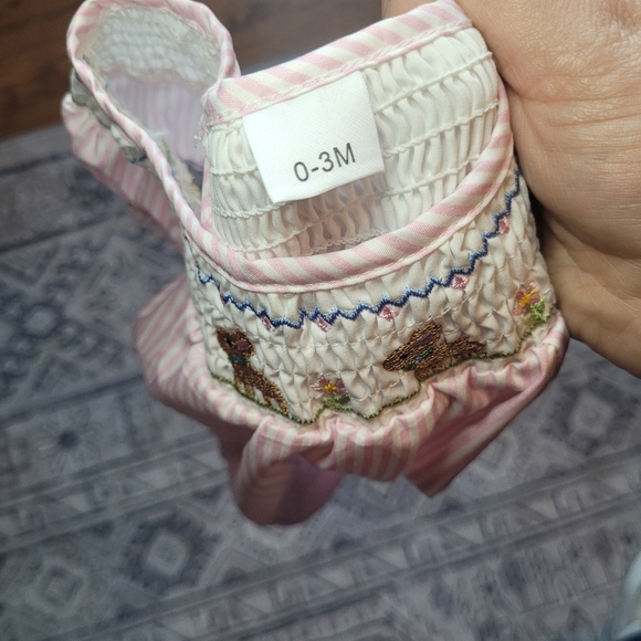 Easter Onesie 0-3 Months - Picture 3 of 3